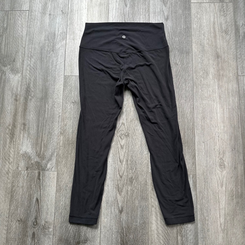 Lululemon Crop Align High Rise Leggings Black Size 10 24 length Yoga Pants